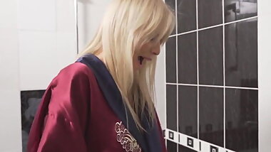 karups busty cougar nadya basinger gets her pussy hammered a