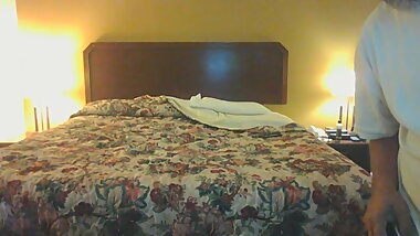 hotel &ndash; young buck goes deep