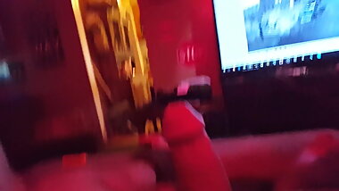mikelagas Jacking it